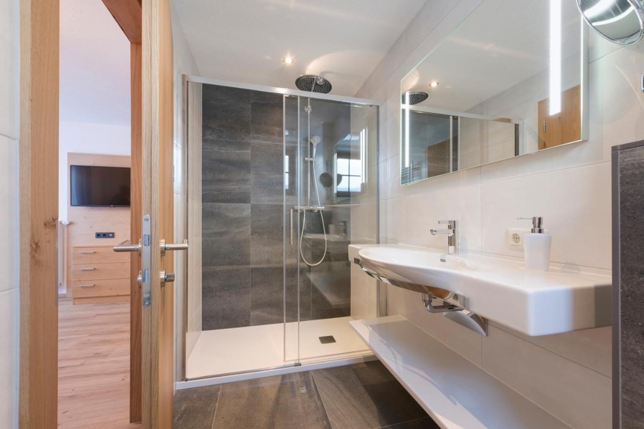 Landhaus Strolz Sankt Anton am Arlberg Ngoại thất bức ảnh