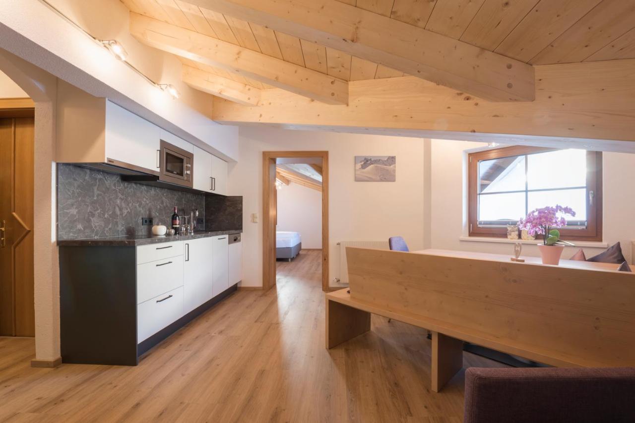 Landhaus Strolz Sankt Anton am Arlberg Ngoại thất bức ảnh