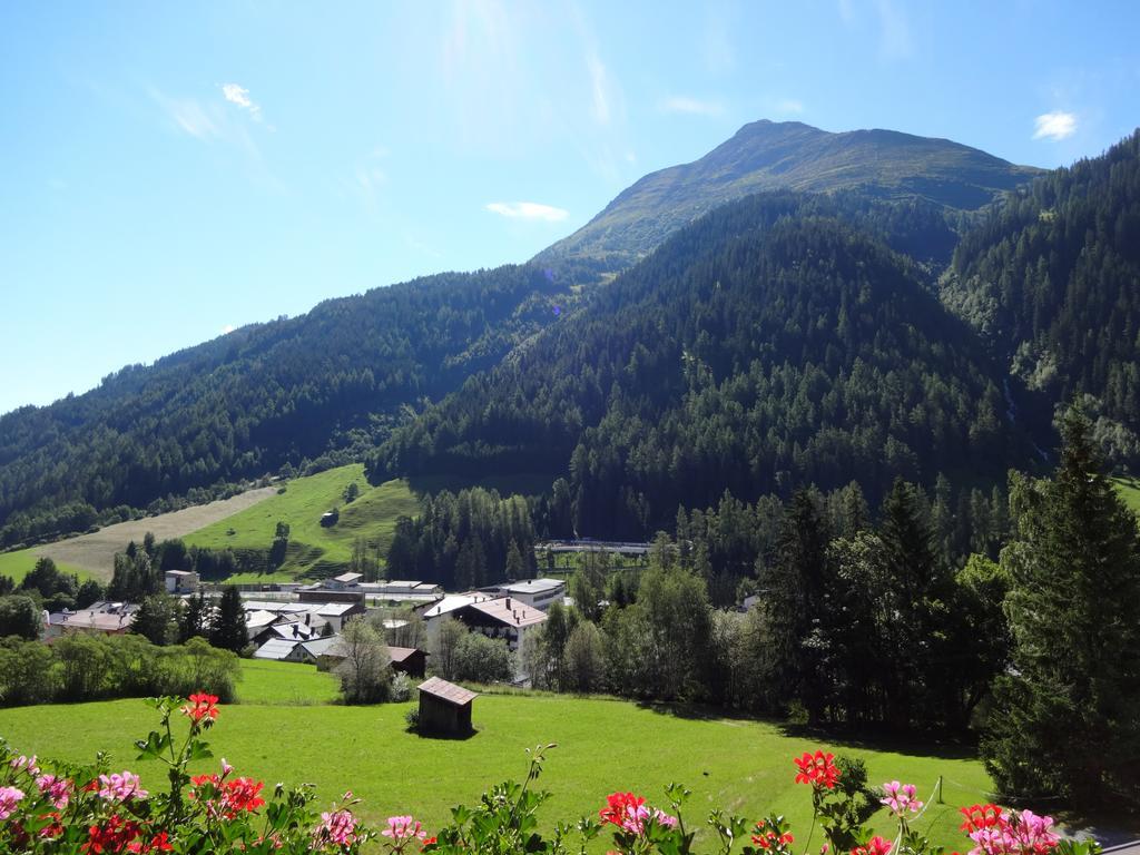 Landhaus Strolz Sankt Anton am Arlberg Phòng bức ảnh