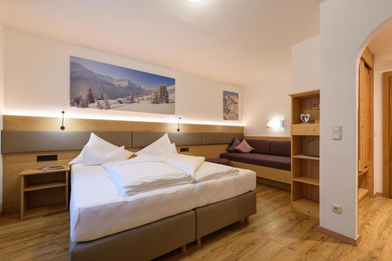 Landhaus Strolz Sankt Anton am Arlberg Ngoại thất bức ảnh