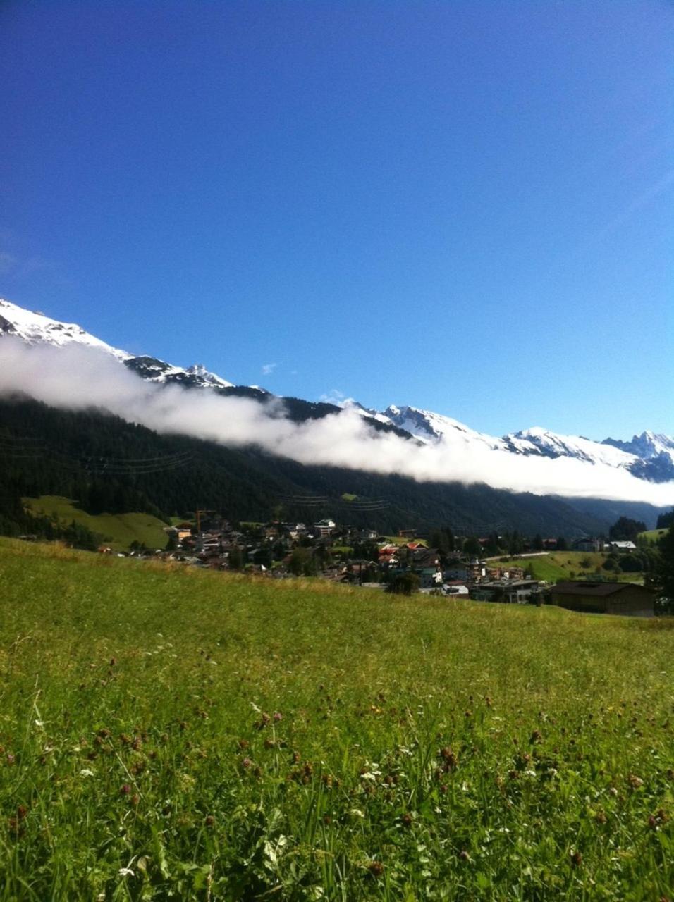 Landhaus Strolz Sankt Anton am Arlberg Ngoại thất bức ảnh