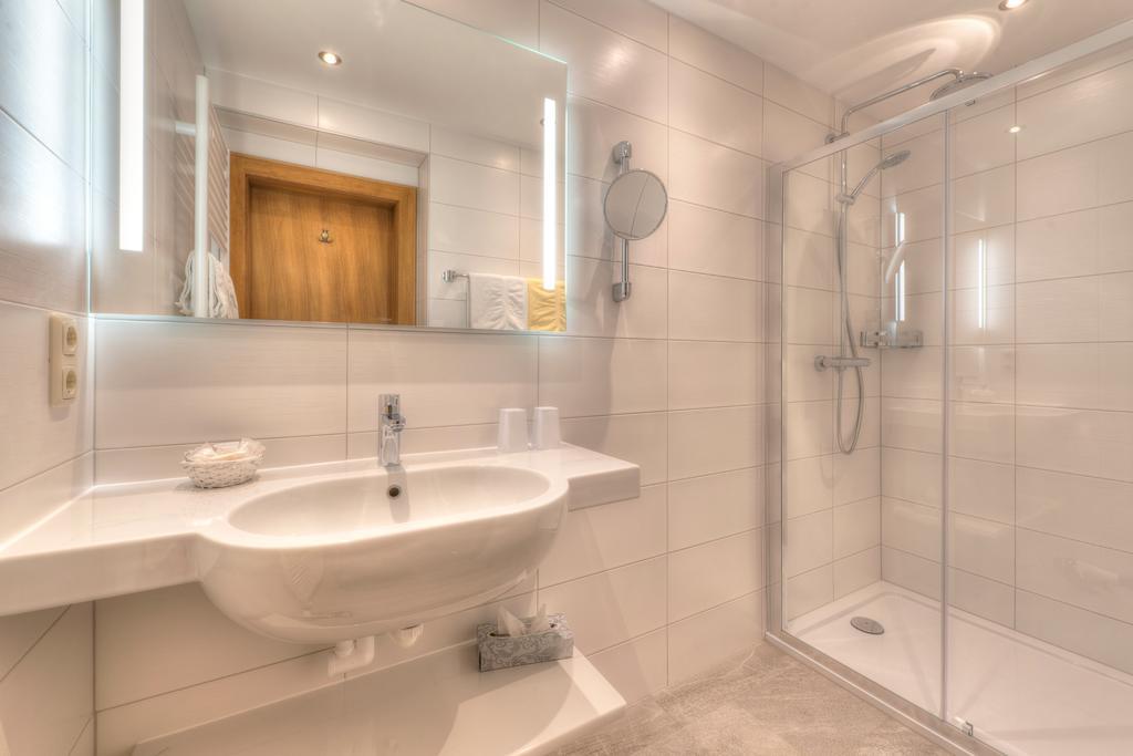 Landhaus Strolz Sankt Anton am Arlberg Ngoại thất bức ảnh