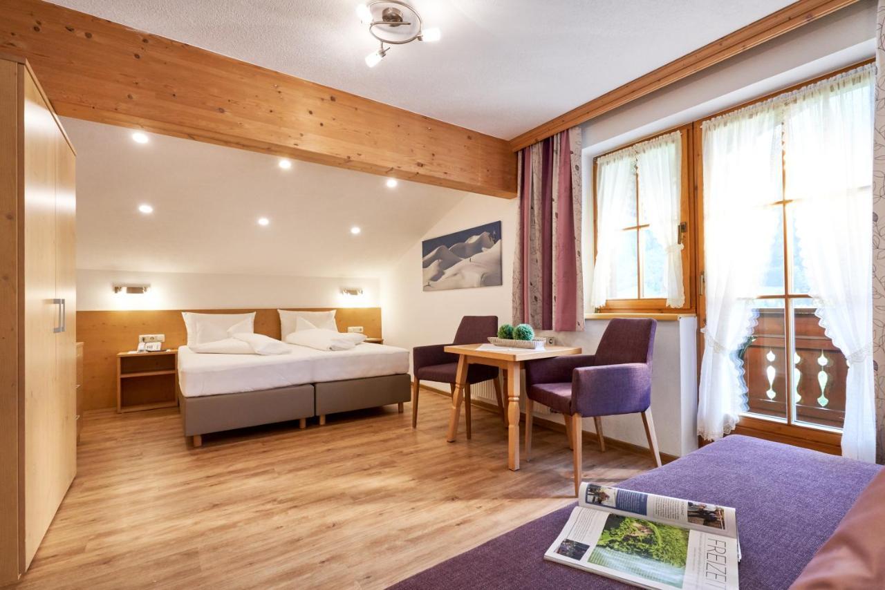 Landhaus Strolz Sankt Anton am Arlberg Ngoại thất bức ảnh