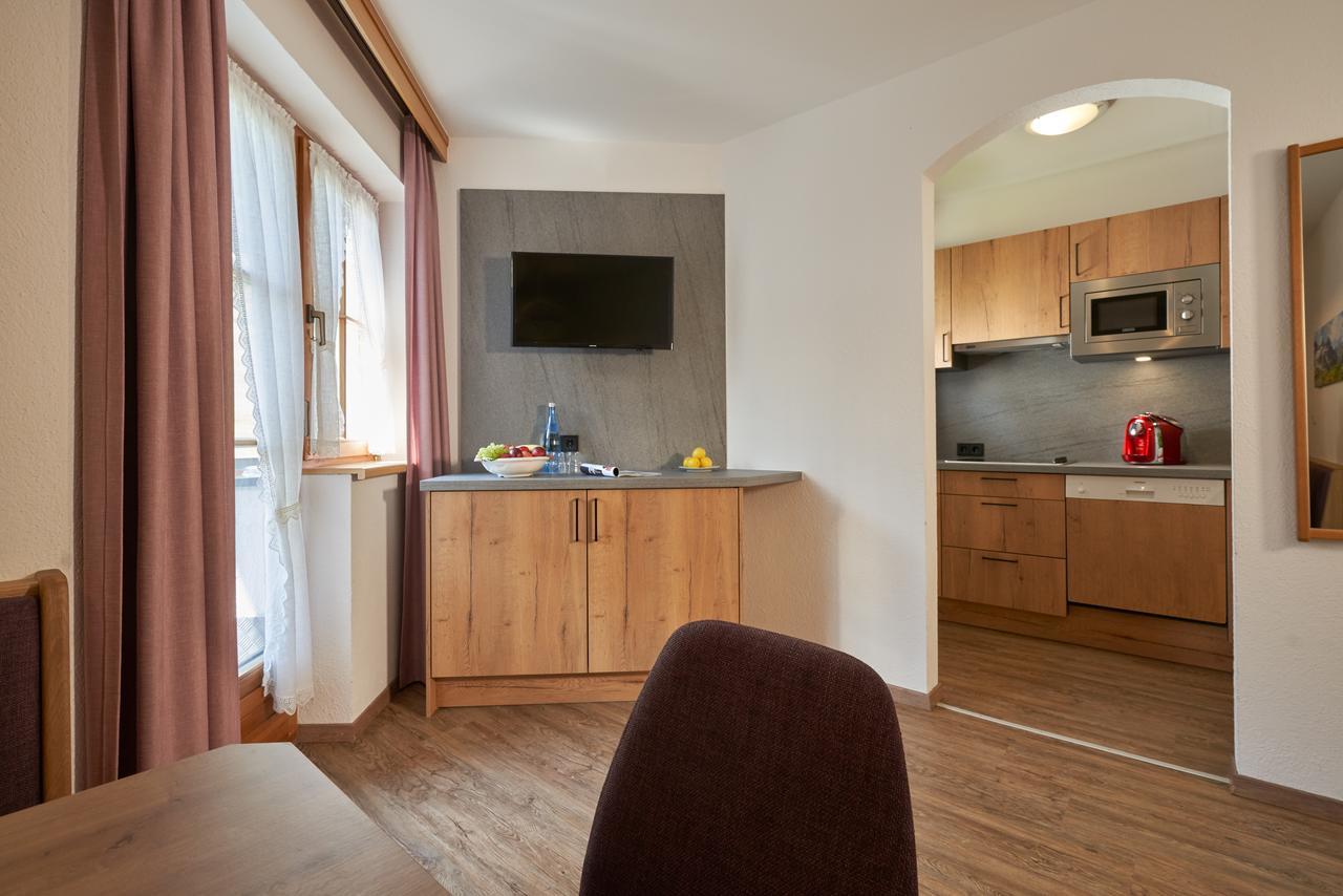 Landhaus Strolz Sankt Anton am Arlberg Ngoại thất bức ảnh
