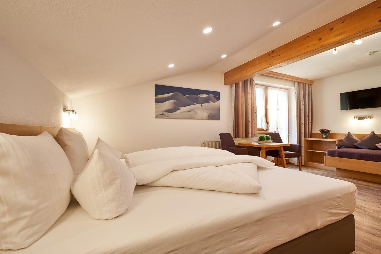 Landhaus Strolz Sankt Anton am Arlberg Ngoại thất bức ảnh