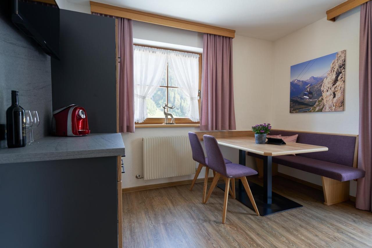 Landhaus Strolz Sankt Anton am Arlberg Ngoại thất bức ảnh